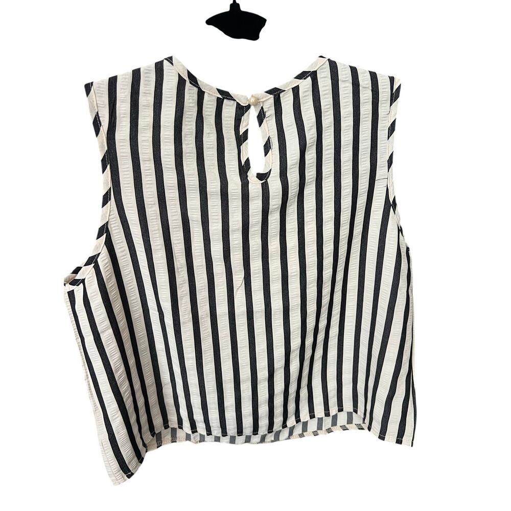 NWOT Size M SHEIN Striped Tank and Shorts Set - 2 Pc Textured Lounge Outfit - Picture 4 of 7